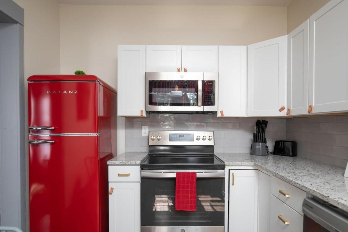 East Lake Stunner-Located At The Foot Of The Ruffner Mountains Μπέρμινχαμ Εξωτερικό φωτογραφία